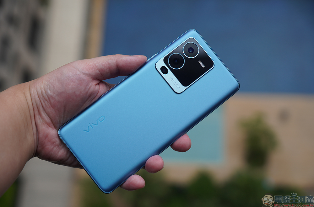 vivo V25 Pro 5G、vivo V25 5G 開箱、評測|全方位人像旗艦、設計質感更升級,續航更持久、最高 66W 快充! - 電腦王阿達 vivo V25 Pro 5G、vivo V25 5G 開箱、評測|全方位人像旗艦、設計質感更升級,續航更持久、最高 66W 快充! - 電腦王阿達