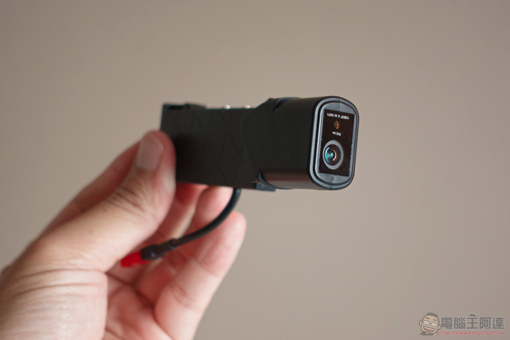 為騎行多份保障!iMiniDV X4 內建式安全帽行車記錄器開箱使用體驗(評價 評測 動手玩) - 電腦王阿達 為騎行多份保障!iMiniDV X4 內建式安全帽行車記錄器開箱使用體驗(評價 評測 動手玩) - 電腦王阿達