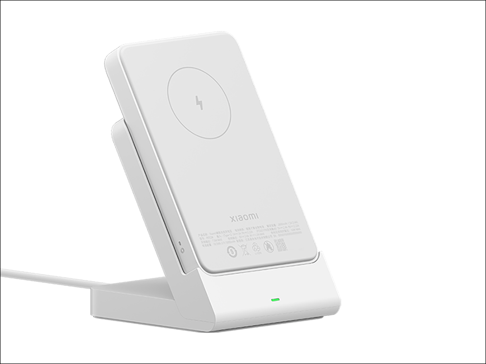 小米磁吸無線充電行動電源推出：專為 MagSafe 充電 iPhone 設計、二合一功能可作為磁吸充電支架 - 電腦王阿達
