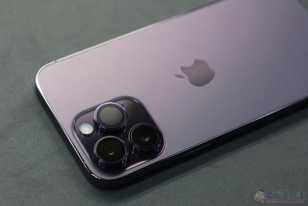 iPhone 14 Pro Max 極速開箱體驗：一起登上動態島，啟動光像引擎！（imos 保護貼也開箱防護起來！） - 電腦王阿達