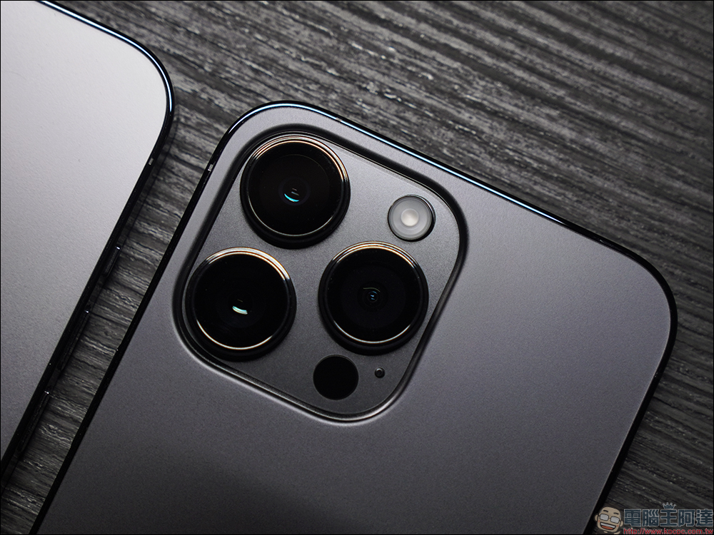JTLEGEND iPhone 14 系列超軍規防摔手機殼開箱|超軍規防摔、強化蜂巢結構、專利正面導音槽與高效散熱技術,四大系列讓 iPhone 14 新機無懼生活挑戰 - 電腦王阿達 JTLEGEND iPhone 14 系列超軍規防摔手機殼開箱|超軍規防摔、強化蜂巢結構、專利正面導音槽與高效散熱技術,四大系列讓 iPhone 14 新機無懼生活挑戰 - 電腦王阿達