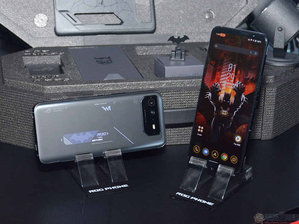 ROG Phone 6D / 6D Ultimate 與 ROG Phone 6 蝙蝠俠版登場,與聯發科攜手打造電競新層次 - 電腦王阿達 ROG Phone 6D / 6D Ultimate 與 ROG Phone 6 蝙蝠俠版登場,與聯發科攜手打造電競新層次 - 電腦王阿達
