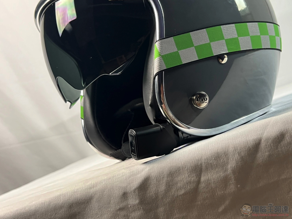 為騎行多份保障!iMiniDV X4 內建式安全帽行車記錄器開箱使用體驗(評價 評測 動手玩) - 電腦王阿達 為騎行多份保障!iMiniDV X4 內建式安全帽行車記錄器開箱使用體驗(評價 評測 動手玩) - 電腦王阿達