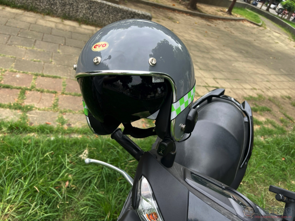 為騎行多份保障!iMiniDV X4 內建式安全帽行車記錄器開箱使用體驗(評價 評測 動手玩) - 電腦王阿達 為騎行多份保障!iMiniDV X4 內建式安全帽行車記錄器開箱使用體驗(評價 評測 動手玩) - 電腦王阿達