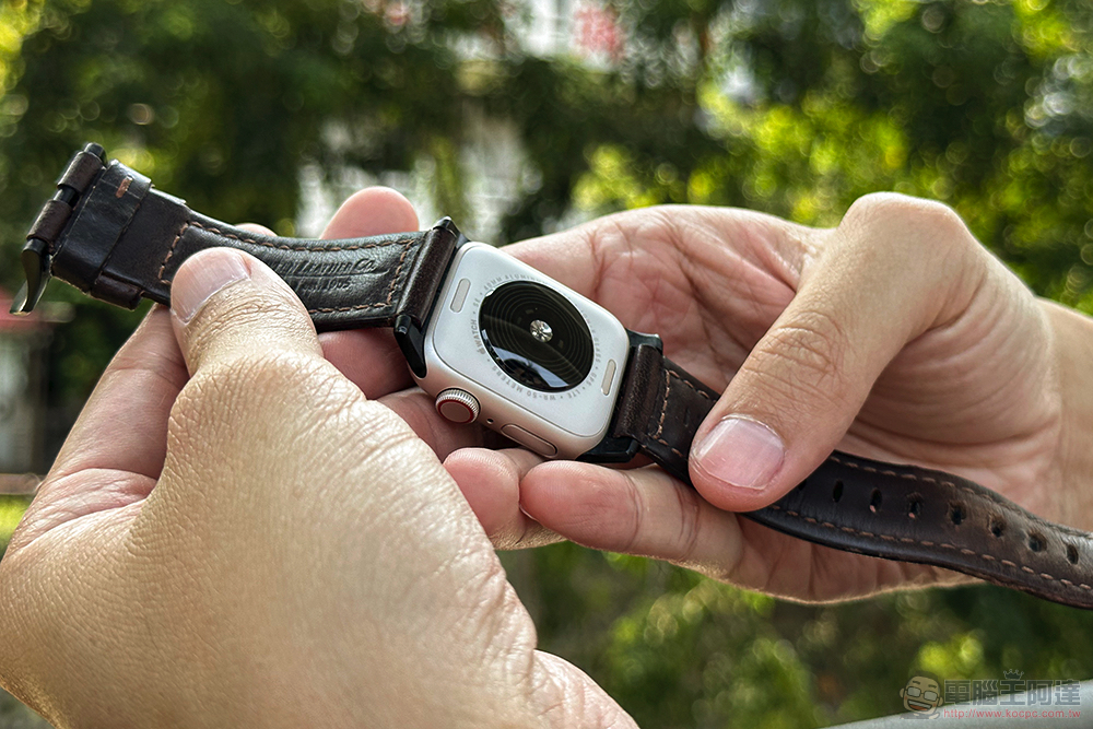 美型也很行!Apple Watch Series 8 / Apple Watch SE 2 開箱體驗 - 電腦王阿達 美型也很行!Apple Watch Series 8 / Apple Watch SE 2 開箱體驗 - 電腦王阿達