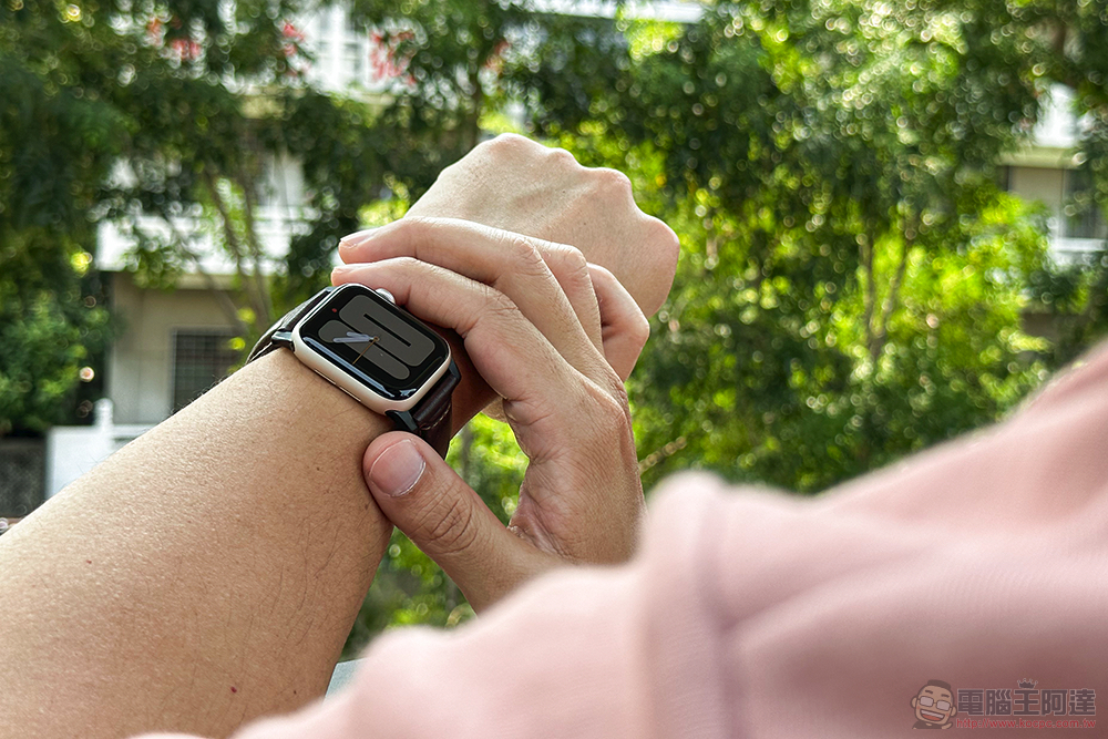 美型也很行!Apple Watch Series 8 / Apple Watch SE 2 開箱體驗 - 電腦王阿達 美型也很行!Apple Watch Series 8 / Apple Watch SE 2 開箱體驗 - 電腦王阿達
