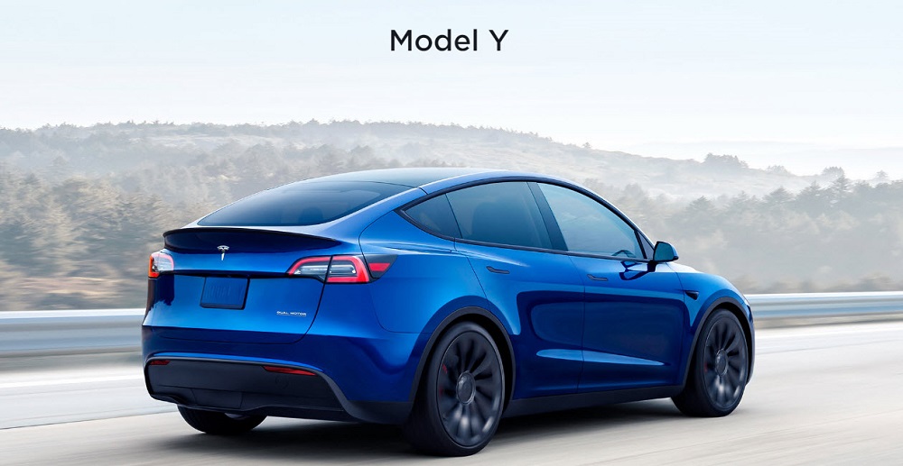 Tesla 召回多達 32 萬輛 Model Y 與 Model 3