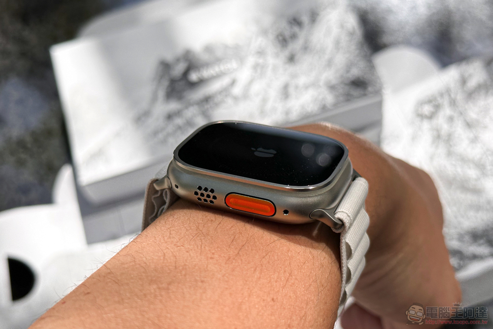 Apple Watch 側面的孔有什麼作用? - 電腦王阿達 Apple Watch Ultra 開箱體驗:為最強之人而生,細節卻使凡人難擋 - 電腦王阿達