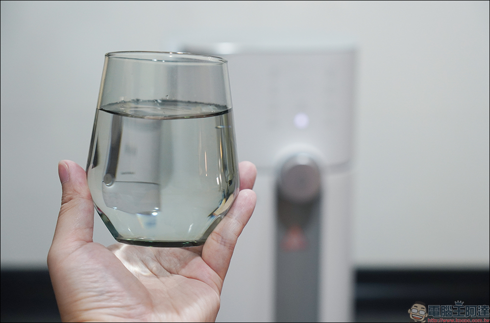 飛利浦 Philips ADD6910 RO純淨智慧飲水機開箱|免安裝、UV 殺菌、3 秒瞬熱,出水直接喝,比煮沸更安心! - 電腦王阿達 飛利浦 Philips ADD6910 RO純淨智慧飲水機開箱|免安裝、UV 殺菌、3 秒瞬熱,出水直接喝,比煮沸更安心! - 電腦王阿達