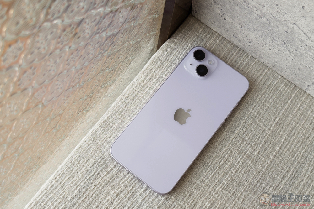 iPhone 14 Plus 開箱體驗:懷念的「Plus」手感,更強大的蘋果遊戲機 - 電腦王阿達 iPhone 14 Plus 開箱體驗:懷念的「Plus」手感,更強大的蘋果遊戲機 - 電腦王阿達
