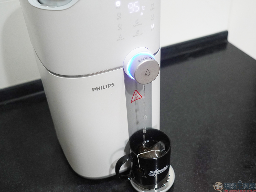 飛利浦 Philips ADD6910 RO純淨智慧飲水機開箱|免安裝、UV 殺菌、3 秒瞬熱,出水直接喝,比煮沸更安心! - 電腦王阿達 飛利浦 Philips ADD6910 RO純淨智慧飲水機開箱|免安裝、UV 殺菌、3 秒瞬熱,出水直接喝,比煮沸更安心! - 電腦王阿達