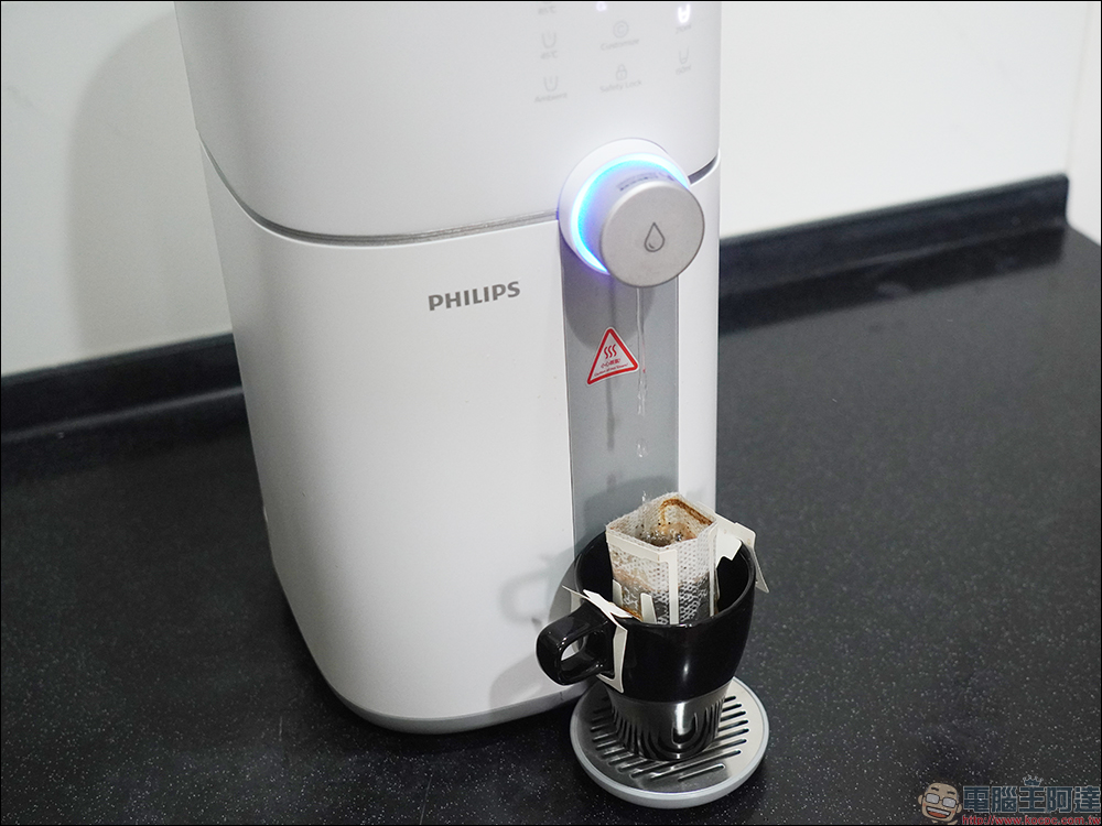 飛利浦 Philips ADD6910 RO純淨智慧飲水機開箱|免安裝、UV 殺菌、3 秒瞬熱,出水直接喝,比煮沸更安心! - 電腦王阿達 飛利浦 Philips ADD6910 RO純淨智慧飲水機開箱|免安裝、UV 殺菌、3 秒瞬熱,出水直接喝,比煮沸更安心! - 電腦王阿達
