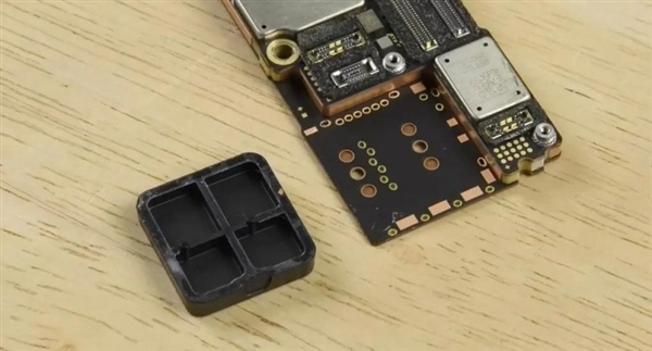 中國華強北已成功破解美國版 iPhone 14 Pro,塞入實體 SIM 卡插槽 - 電腦王阿達 中國華強北已成功破解美國版 iPhone 14 Pro,塞入實體 SIM 卡插槽 - 電腦王阿達