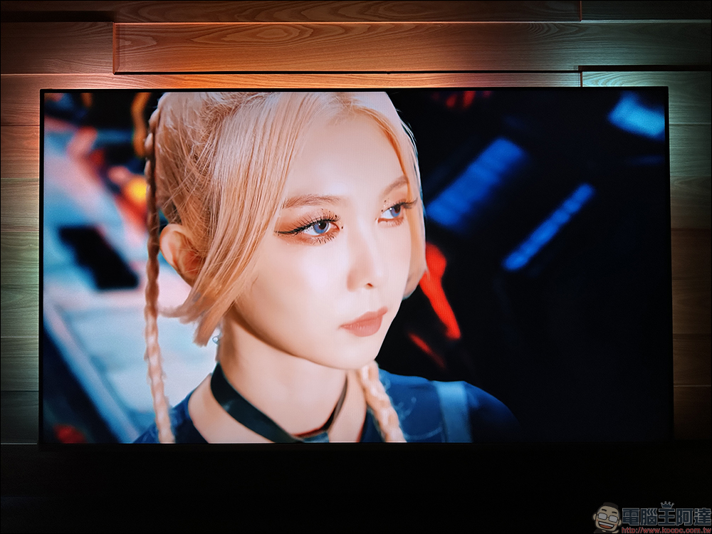 飛利浦 Philips 4K 智慧顯示器開箱|4K 絕佳畫質、內建 Android TV 11 系統 ,搭配 Ambilight 帶來無可比擬的沉浸體驗 - 電腦王阿達 飛利浦 Philips 4K 智慧顯示器開箱|4K 絕佳畫質、內建 Android TV 11 系統 ,搭配 Ambilight 帶來無可比擬的沉浸體驗 - 電腦王阿達