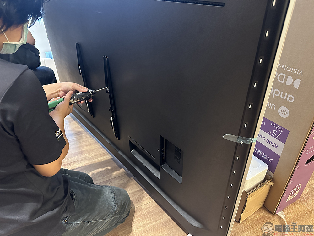 飛利浦 Philips 4K 智慧顯示器開箱|4K 絕佳畫質、內建 Android TV 11 系統 ,搭配 Ambilight 帶來無可比擬的沉浸體驗 - 電腦王阿達 飛利浦 Philips 4K 智慧顯示器開箱|4K 絕佳畫質、內建 Android TV 11 系統 ,搭配 Ambilight 帶來無可比擬的沉浸體驗 - 電腦王阿達