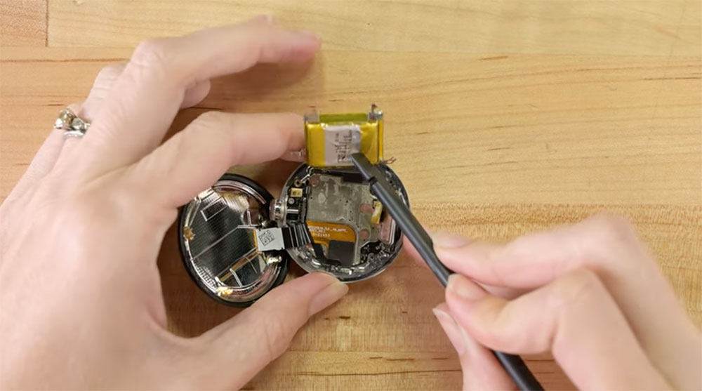 iFixit 終於拆了 Pixel Watch:外部很美,內部要再加油 - 電腦王阿達 iFixit 終於拆了 Pixel Watch:外部很美,內部要再加油 - 電腦王阿達