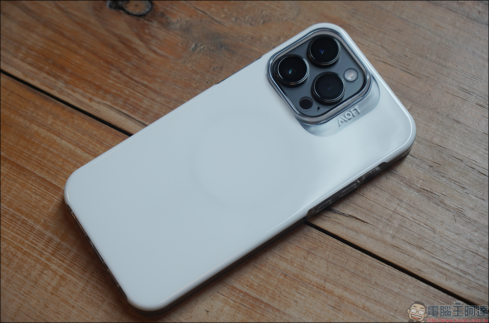 iPhone 14 系列必備全方位 MagSafe 應用! MOFT 雙倍磁力保護殼、磁吸嗶卡支架、磁吸式手機支架開箱體驗 - 電腦王阿達 iPhone 14 系列必備全方位 MagSafe 應用! MOFT 雙倍磁力保護殼、磁吸嗶卡支架、磁吸式手機支架開箱體驗 - 電腦王阿達