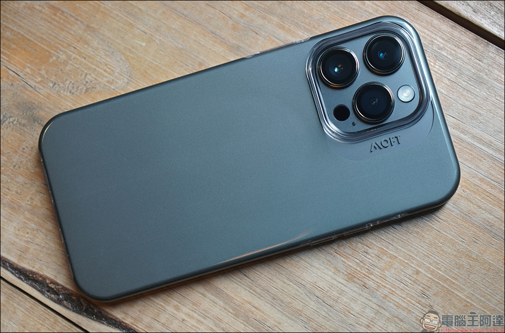 iPhone 14 系列必備全方位 MagSafe 應用! MOFT 雙倍磁力保護殼、磁吸嗶卡支架、磁吸式手機支架開箱體驗 - 電腦王阿達 iPhone 14 系列必備全方位 MagSafe 應用! MOFT 雙倍磁力保護殼、磁吸嗶卡支架、磁吸式手機支架開箱體驗 - 電腦王阿達