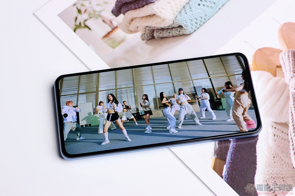 全方位均衡的高階新機 Xiaomi 12T 開箱實測,效能、攝影、操作感達到平衡 - 電腦王阿達 全方位均衡的高階新機 Xiaomi 12T 開箱實測,效能、攝影、操作感達到平衡 - 電腦王阿達