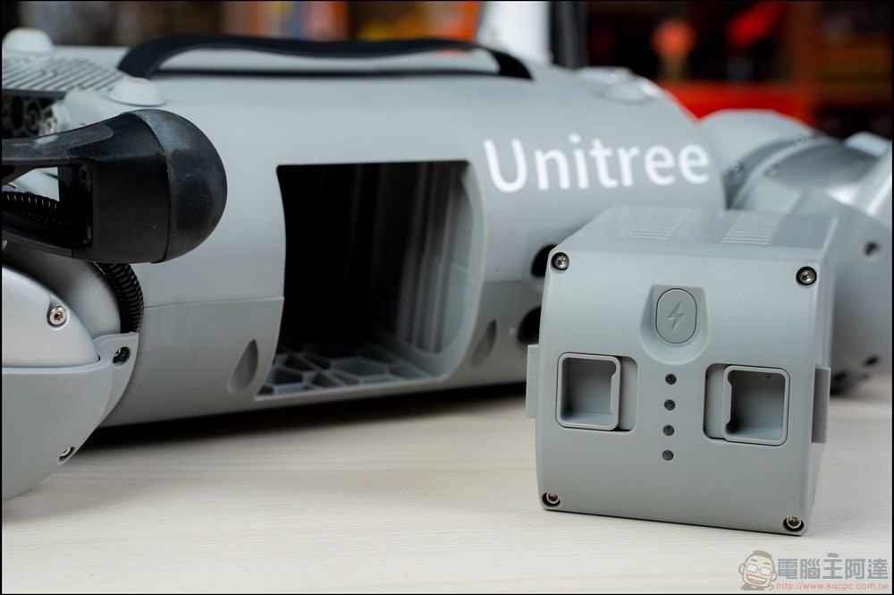 Unitree - Go 1 Pro 機器狗 開箱 - 18 Unitree - Go 1 Pro 機器狗 開箱 - 18