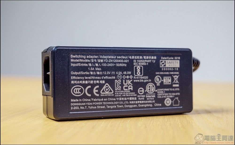 MSI PRO MP272C 商務曲面顯示器 - 04 MSI PRO MP272C 商務曲面顯示器 - 04