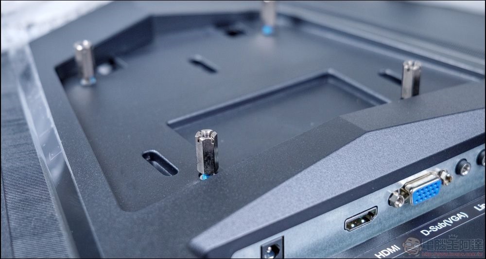 MSI PRO MP272C 商務曲面顯示器 - 06 MSI PRO MP272C 商務曲面顯示器 - 06