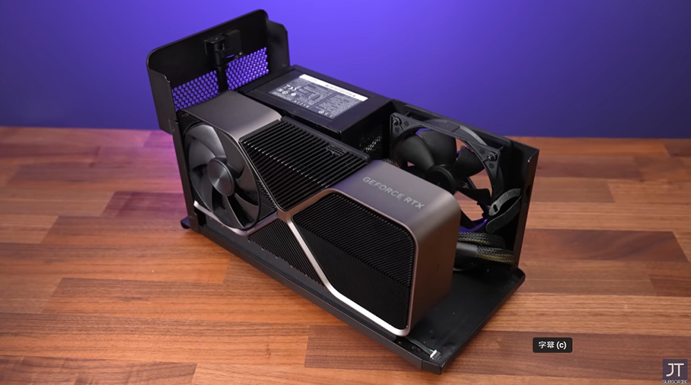 國外 YouTuber 實測 RTX 4090 搭配 eGPU 顯卡外接盒,遊戲效能損失 50% - 電腦王阿達 國外 YouTuber 實測 RTX 4090 搭配 eGPU 顯卡外接盒,遊戲效能損失 50% - 電腦王阿達