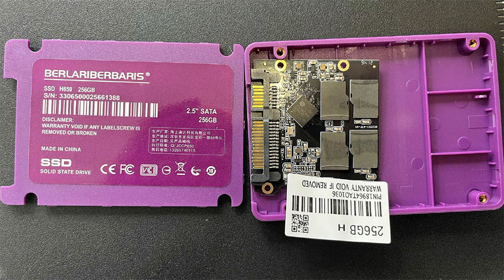 中國網友僅花約 NT$350 就買到 256GB SSD，拆開一看結果是由 4 張 SD 卡組成 - 電腦王阿達