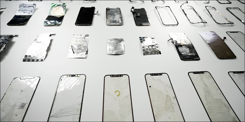 iPhone V 全球首款摺疊 iPhone 登場!耗時 300 天,以 iPhone X 為原型改造而成 - 電腦王阿達 iPhone V 全球首款摺疊 iPhone 登場!耗時 300 天,以 iPhone X 為原型改造而成 - 電腦王阿達
