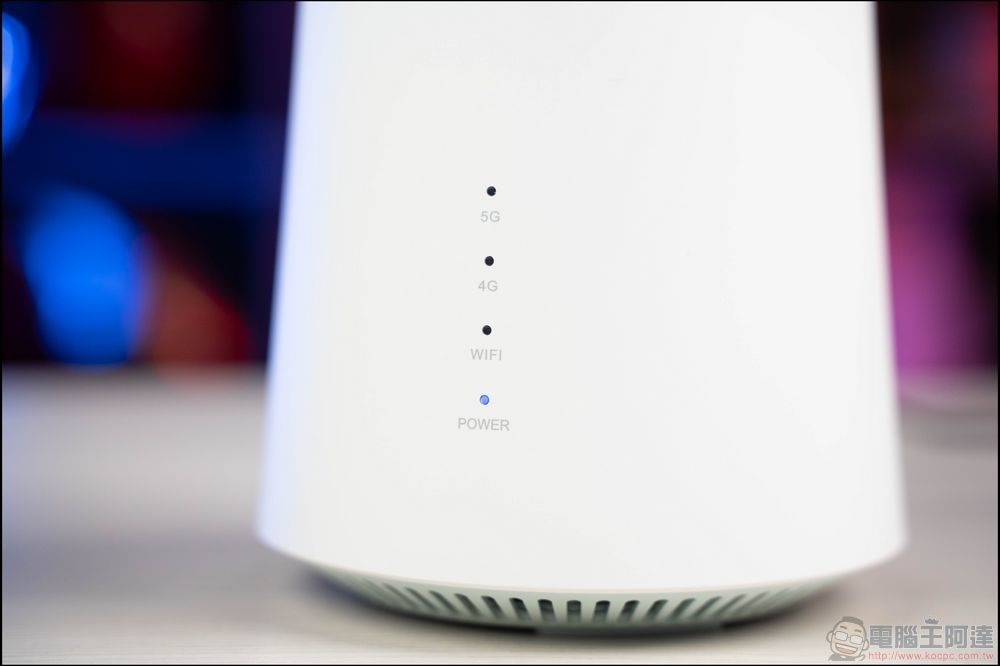 TCL LINKHUB HH512 5G NR 無線分享路由器 - 11 TCL LINKHUB HH512 5G NR 無線分享路由器 - 11