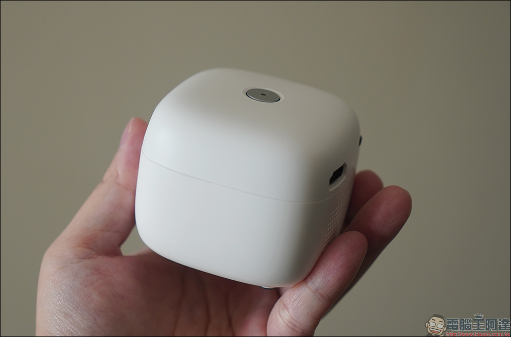 OVO U1 小蘋果智慧投影機開箱|超可愛的隨身百吋劇院,支援 PD 快充、搭載 OVO TV OS - 電腦王阿達 OVO U1 小蘋果智慧投影機開箱|超可愛的隨身百吋劇院,支援 PD 快充、搭載 OVO TV OS - 電腦王阿達