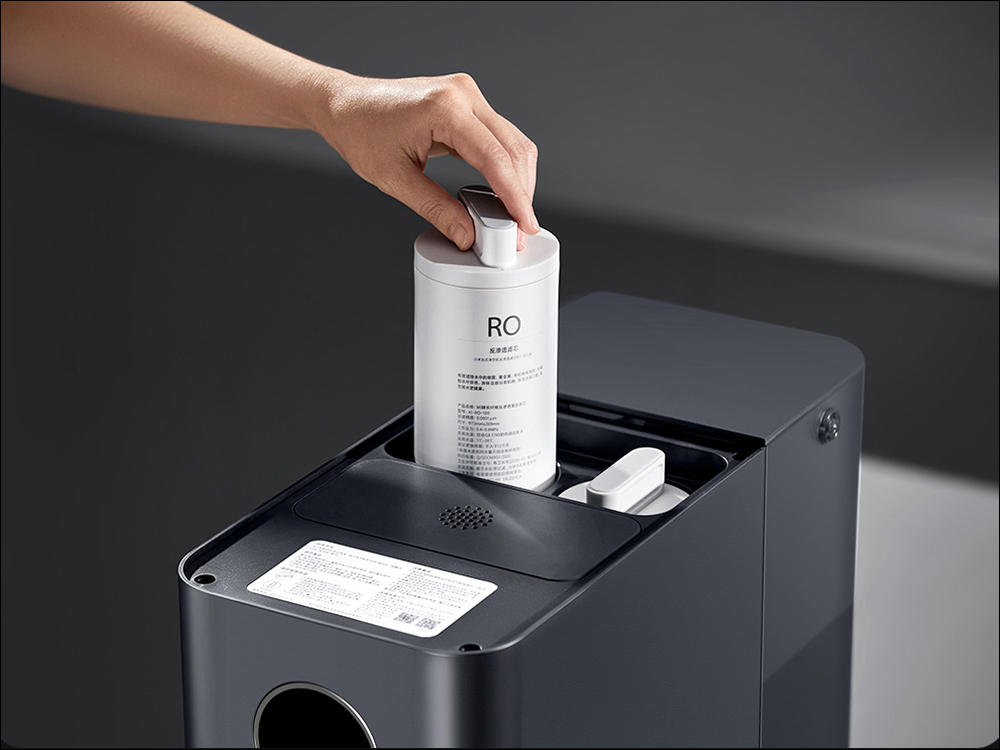 小米推出米家桌上型濾淨飲水機智享版，配備 6.2L 大水箱、3 秒速熱，並支援米家 App - 電腦王阿達
