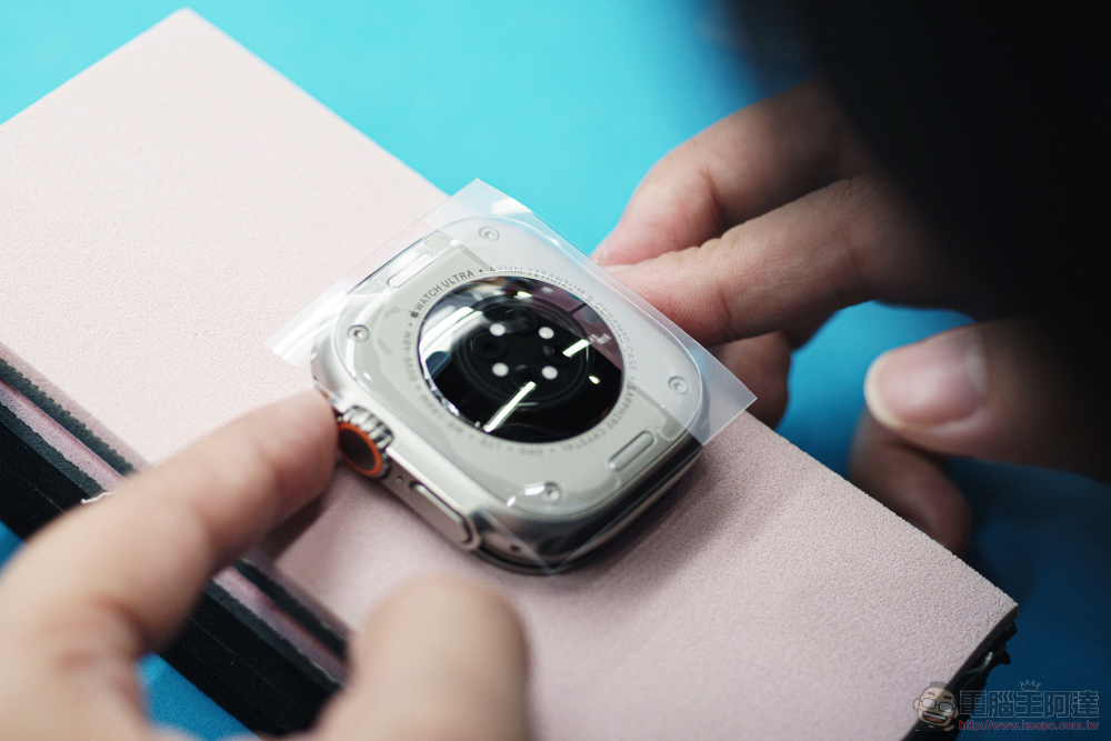Apple Watch Ultra 超越防護與手感極限的秘密:imos PVDSS 不鏽鋼錶框與藍寶石螢幕貼體驗心得 - 電腦王阿達 Apple Watch Ultra 超越防護與手感極限的秘密:imos PVDSS 不鏽鋼錶框與藍寶石螢幕貼體驗心得 - 電腦王阿達