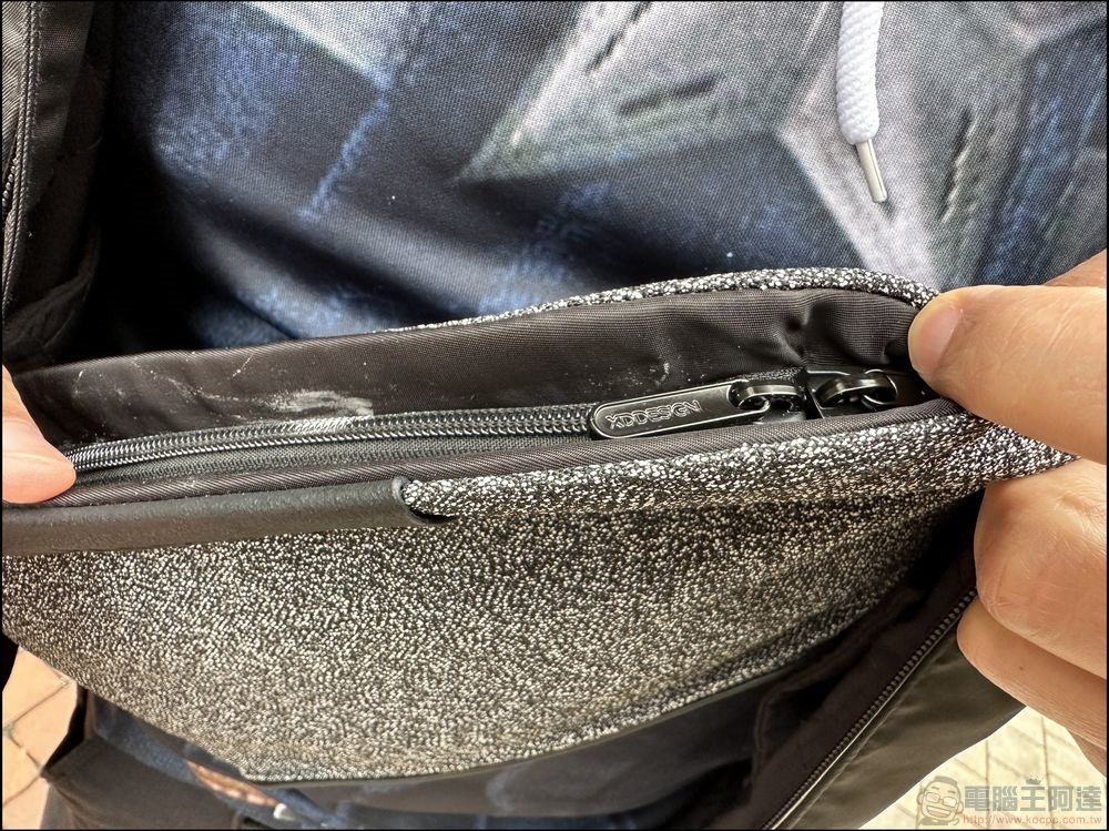 XDDESIGN URBAN BUMBAG 防割防盜都會隨行包 -3 XDDESIGN URBAN BUMBAG 防割防盜都會隨行包 -3