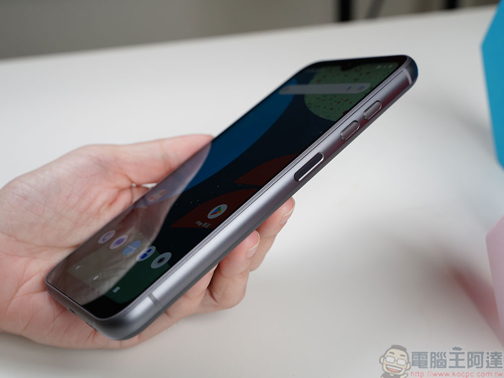 全機模組化的 Fairphone 4 實機上手:可自行維修拆解,對消費者、環境最公平的環保手機 - 電腦王阿達 全機模組化的 Fairphone 4 實機上手:可自行維修拆解,對消費者、環境最公平的環保手機 - 電腦王阿達