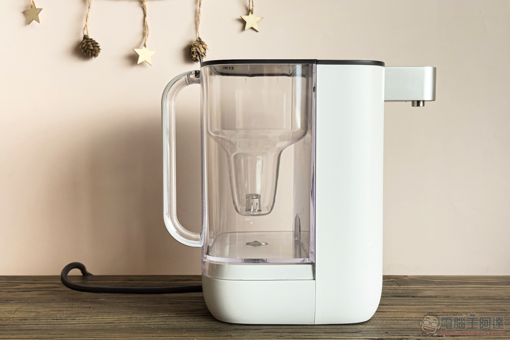 BRITA Model ONE 智能瞬熱 UVC 滅菌開飲機 開箱!4 重深層濾淨化、光觸滅菌、不鏽鋼厚膜瞬熱技術 輕鬆得到「你要的水」 - 電腦王阿達 BRITA Model ONE 智能瞬熱 UVC 滅菌開飲機 開箱!4 重深層濾淨化、光觸滅菌、不鏽鋼厚膜瞬熱技術 輕鬆得到「你要的水」 - 電腦王阿達