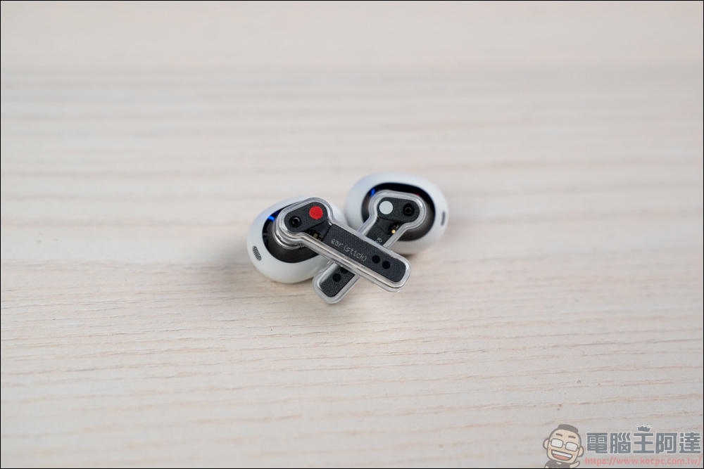 Nothing Ear(stick),今年造型最酷炫的真無線藍牙耳機 - 電腦王阿達 Nothing Ear(stick),今年造型最酷炫的真無線藍牙耳機 - 電腦王阿達