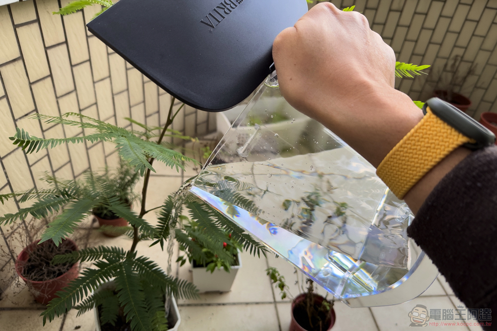 BRITA Model ONE 智能瞬熱 UVC 滅菌開飲機 開箱!4 重深層濾淨化、光觸滅菌、不鏽鋼厚膜瞬熱技術 輕鬆得到「你要的水」 - 電腦王阿達 BRITA Model ONE 智能瞬熱 UVC 滅菌開飲機 開箱!4 重深層濾淨化、光觸滅菌、不鏽鋼厚膜瞬熱技術 輕鬆得到「你要的水」 - 電腦王阿達