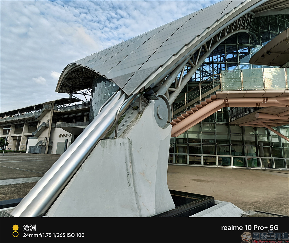 realme 10 Pro、realme 10 Pro+ 開箱、實拍體驗|1 億畫素 ProLight 街拍相機、首批搭載 realme UI 4.0 系統 - 電腦王阿達 realme 10 Pro、realme 10 Pro+ 開箱、實拍體驗|1 億畫素 ProLight 街拍相機、首批搭載 realme UI 4.0 系統 - 電腦王阿達