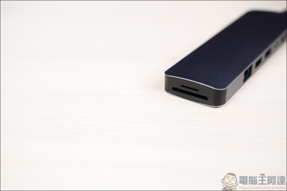 LINQ 9-in-1 SSD Pro Studio Hub 集線器,整合 Hub + SSD 外接盒、讀卡機、HDMI、高速 RJ-45、100W PD快充 九大功能 - 電腦王阿達 LINQ 9-in-1 SSD Pro Studio Hub 集線器,整合 Hub + SSD 外接盒、讀卡機、HDMI、高速 RJ-45、100W PD快充 九大功能 - 電腦王阿達