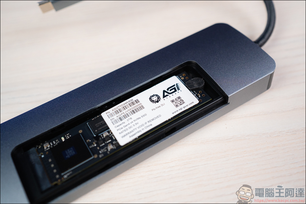 LINQ 9-in-1 SSD Pro Studio Hub 集線器,整合 Hub + SSD 外接盒、讀卡機、HDMI、高速 RJ-45、100W PD快充 九大功能 - 電腦王阿達 LINQ 9-in-1 SSD Pro Studio Hub 集線器,整合 Hub + SSD 外接盒、讀卡機、HDMI、高速 RJ-45、100W PD快充 九大功能 - 電腦王阿達