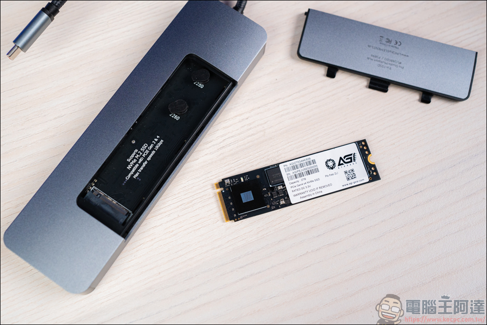 LINQ 9-in-1 SSD Pro Studio Hub 集線器，整合 Hub + SSD 外接盒、讀卡機、HDMI、高速 RJ-45、100W PD快充 九大功能 - 電腦王阿達