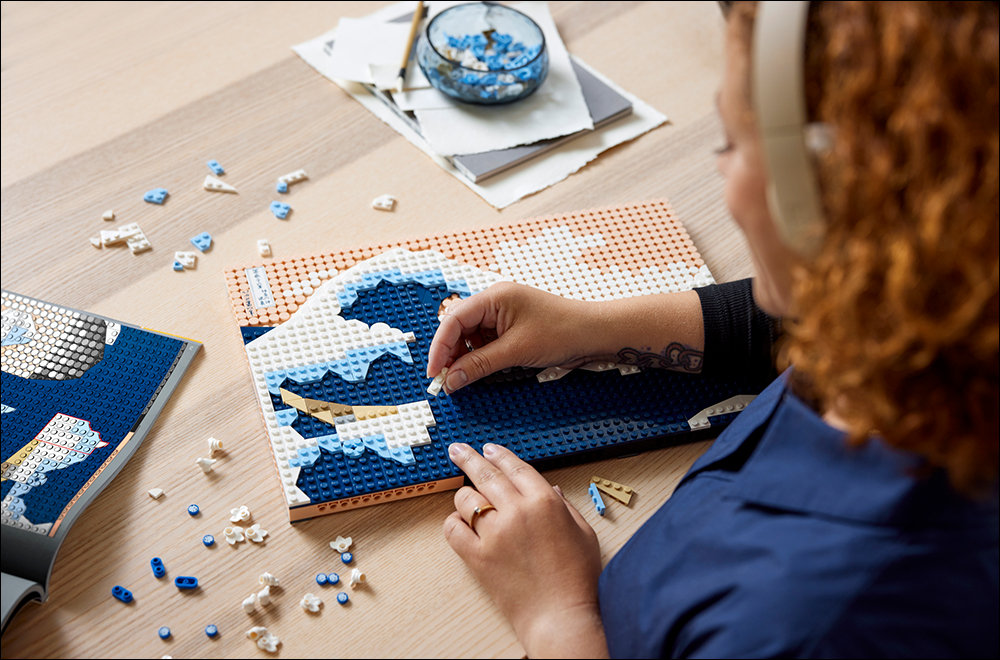 LEGO 樂高推出葛飾北齋日本浮世繪名作《神奈川沖浪裏》積木模型版本 - 電腦王阿達 LEGO 樂高推出葛飾北齋日本浮世繪名作《神奈川沖浪裏》積木模型版本 - 電腦王阿達