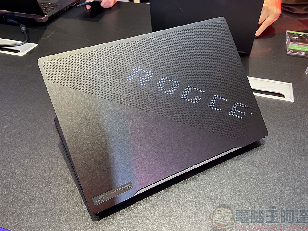 CES 2023 ROG 系列電競筆電、桌機傾巢而出,玩家戰備一次升級 - 電腦王阿達 CES 2023 ROG 系列電競筆電、桌機傾巢而出,玩家戰備一次升級 - 電腦王阿達