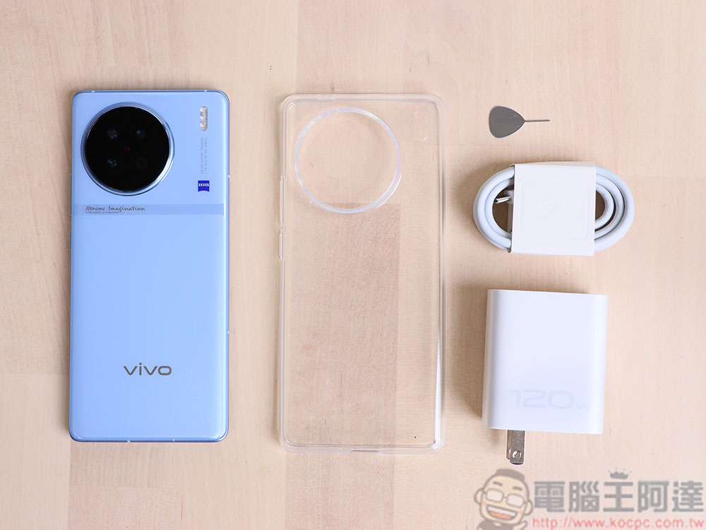 vivo X90 Pro、X90 開箱實拍:徒手輕鬆捕捉星空月球,蔡司加持唯美耀斑人像 - 電腦王阿達 vivo X90 Pro、X90 開箱實拍:徒手輕鬆捕捉星空月球,蔡司加持唯美耀斑人像 - 電腦王阿達