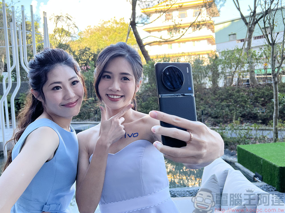 vivo X90 Pro、X90 開箱實拍:徒手輕鬆捕捉星空月球,蔡司加持唯美耀斑人像 - 電腦王阿達 vivo X90 Pro、X90 開箱實拍:徒手輕鬆捕捉星空月球,蔡司加持唯美耀斑人像 - 電腦王阿達