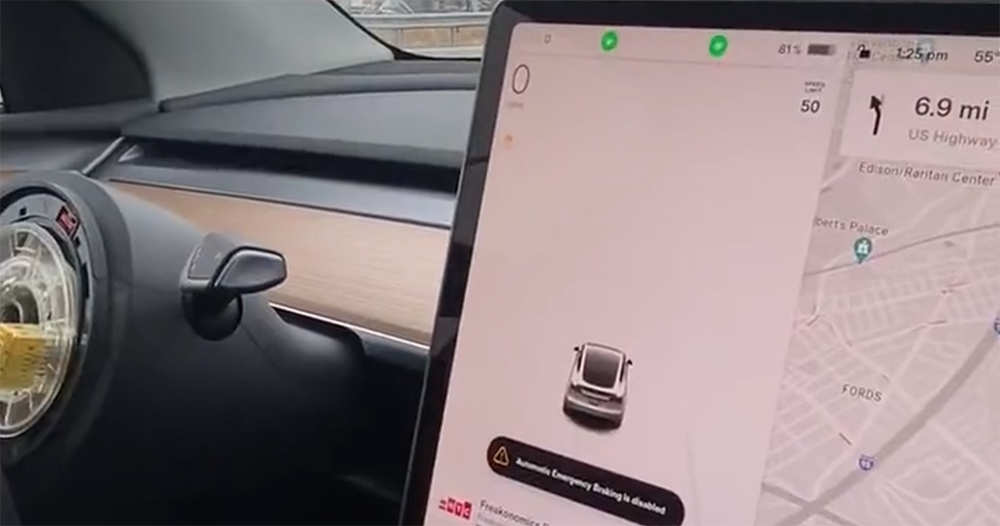 剛買一週 Model Y 方向盤就半路掉下來,Tesla 第一時間仍要車主負擔維修費用 - 電腦王阿達 剛買一週 Model Y 方向盤就半路掉下來,Tesla 第一時間仍要車主負擔維修費用 - 電腦王阿達
