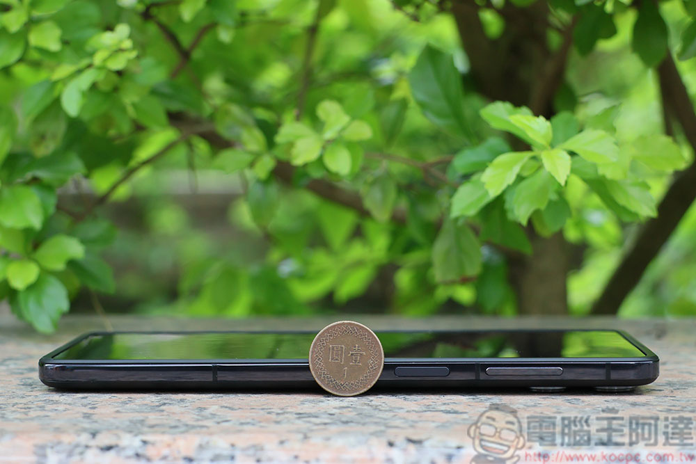 OPPO Find N2 Flip 實測、實拍:精巧百變大電量,體現你的時尚「摺」學 - 電腦王阿達 OPPO Find N2 Flip 實測、實拍:精巧百變大電量,體現你的時尚「摺」學 - 電腦王阿達