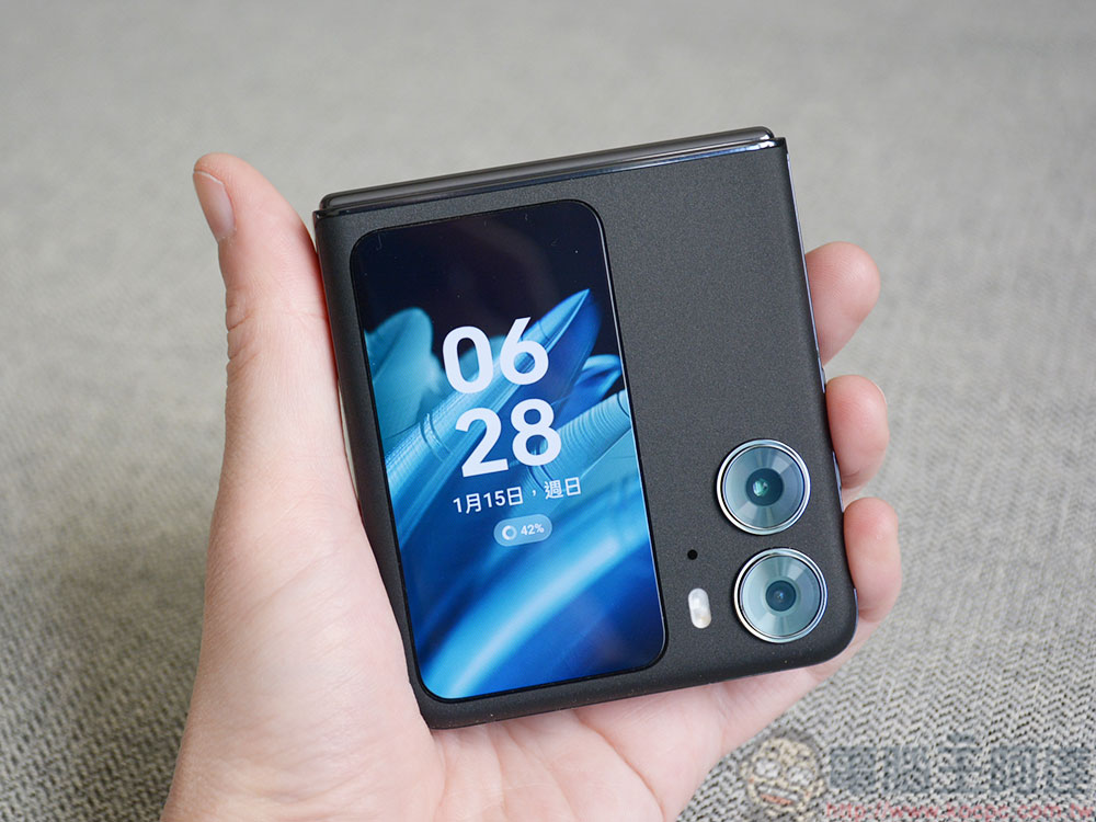 OPPO Find N2 Flip 實測、實拍:精巧百變大電量,體現你的時尚「摺」學 - 電腦王阿達 OPPO Find N2 Flip 實測、實拍:精巧百變大電量,體現你的時尚「摺」學 - 電腦王阿達