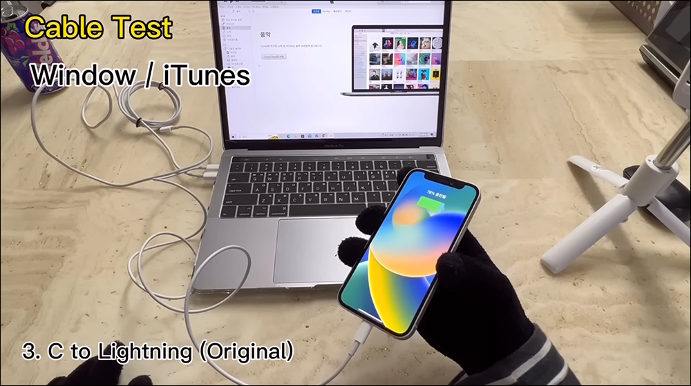 USB-C iPhone 改裝不稀奇，有人成功將 iPhone 12 mini 改成 USB-C 加 Lightning 雙充電接口 - 電腦王阿達